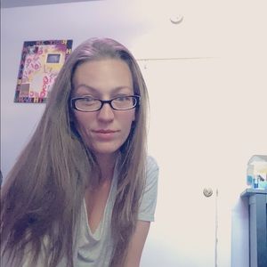 Meet your Posher, Deanna